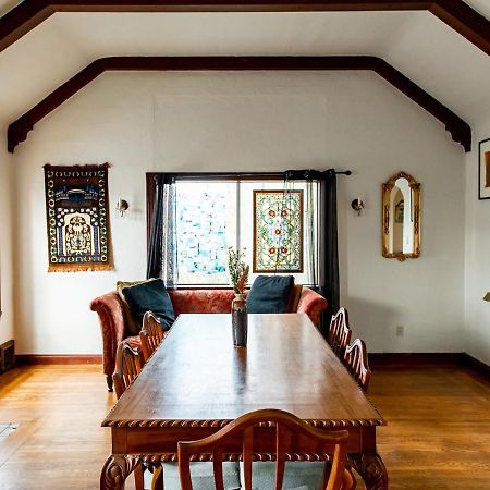 Beautiful, Historic Family Home Near Lake Merritt Оукланд Екстериор снимка